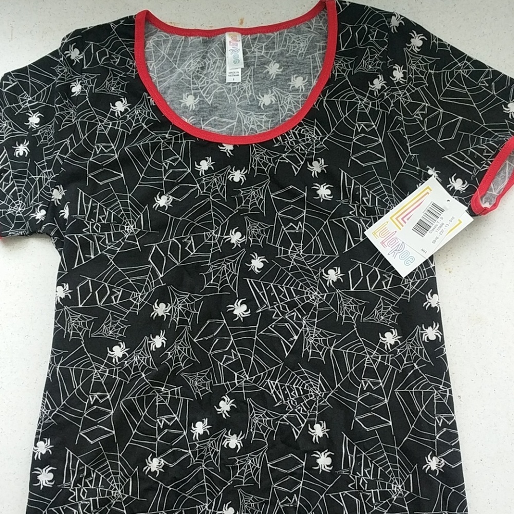 Brand New LuLaRoe Small Classic T